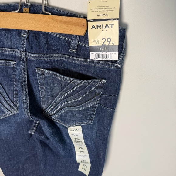 NEW Ariat Women's Dark Blue Flare Leg Jeans | 29R - Picture 6 of 7